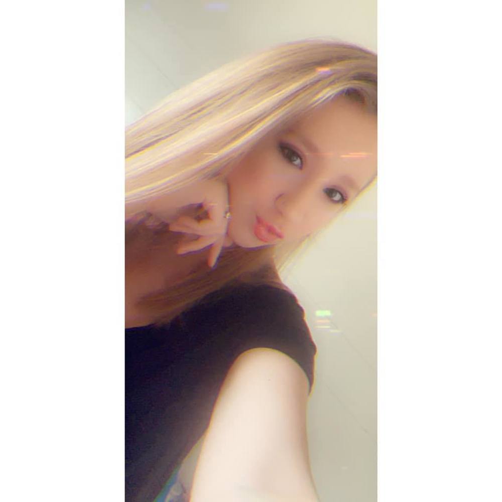 Meet your Posher, Averi
